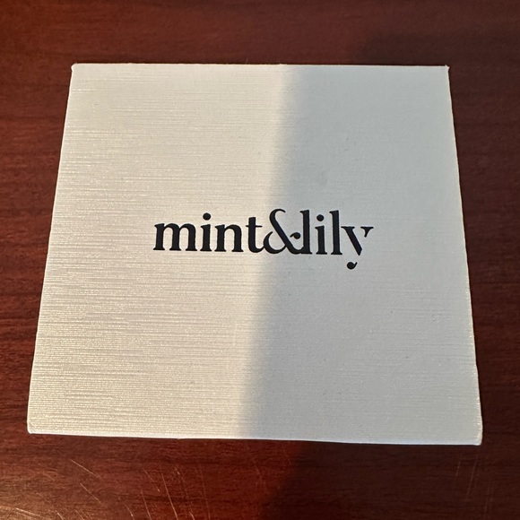 Mint and Lily 18k gold plated chain, 20 inches - Picture 4 of 5